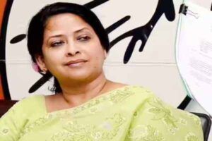 लेखिका शर्मिष्ठा मुखर्जी