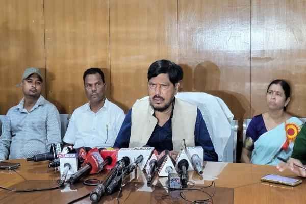 The Constitution is the foundation of India's development; 25 crore people have been lifted out of poverty, and 2.56 crore Jan Dhan Yojana accounts have been opened in Jharkhand: Ramdas Athawale.