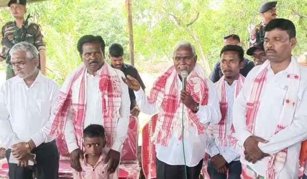 Champai Soren attacks the government on Hul Day, says, "To protect water, forests and land, we need the consciousness of Hul again."