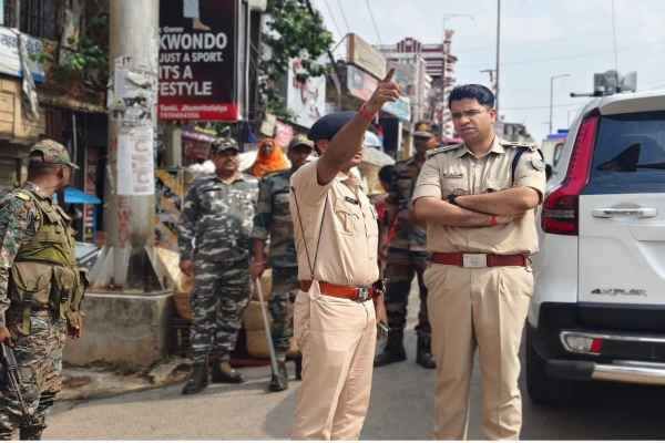 SP ने संवेदनशील क्षेत्रों का किया निरीक्षण