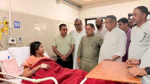 बीजेपी प्रदेश अध्यक्ष आदित्य साहू ने विधायक पूर्णिमा दास का जाना हालचाल
