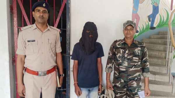 फर्जी जन्म प्रमाण पत्र बनाने वाले मास्टरमाइंड गिरफ्तार
