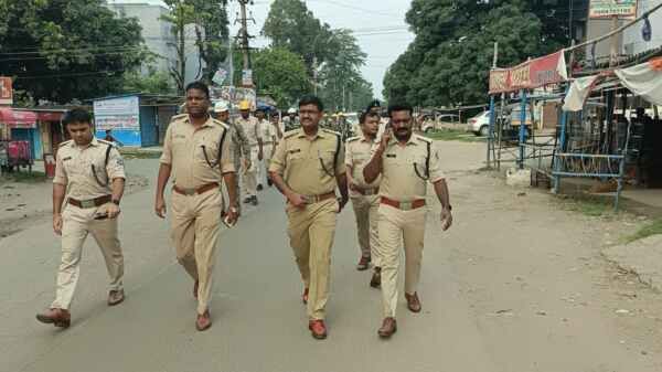 बोकारो में मुहर्रम को लेकर पुलिस ने किया फ्लैग मार्च