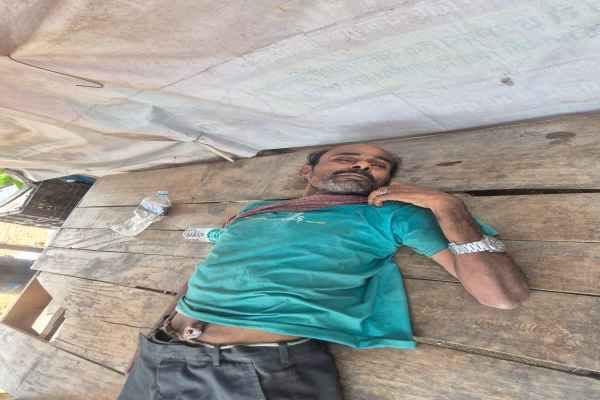 जामताड़ा सदर अस्पताल गेट पर अज्ञात व्यक्ति का शव मिलने से सनसनी