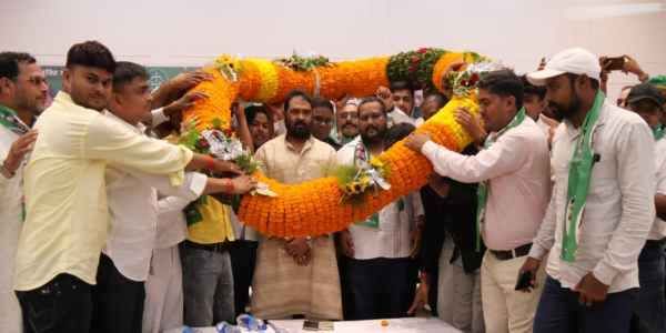 Chatra: Amidst reports of a rift within the Grand Alliance, JMM General Secretary Vinod Pandey said, "Everything is perfectly fine; there is no problem."