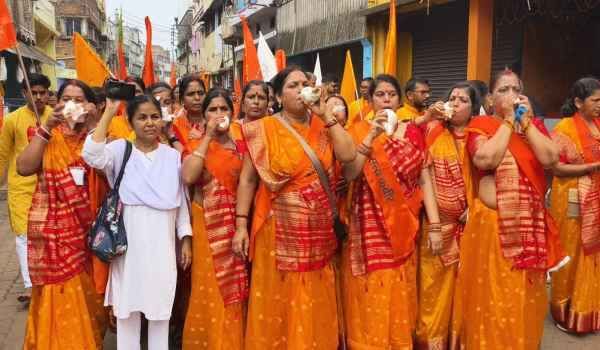 Giridih: Grand procession taken out on Kabir Jayanti; city resonates with devotion and reverence.