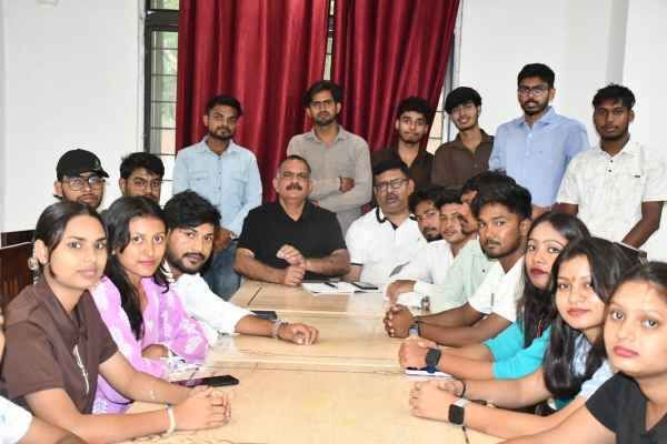 Mahakumbh of Medha on July 6: Thousands of students who passed with first division will be honored.