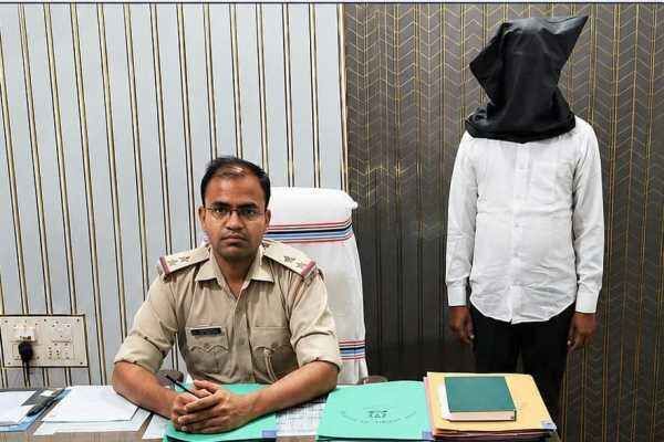 The accused, who was absconding for 19 years, was arrested.