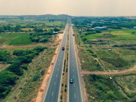 सड़कों पर 2130 करोड़ से अधिक खर्च