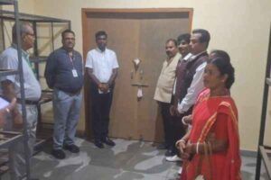 Ranchi: DC Manjunath Bhajantri conducted the monthly inspection of the EVM warehouse located in Nagdi, took stock of the security arrangements.