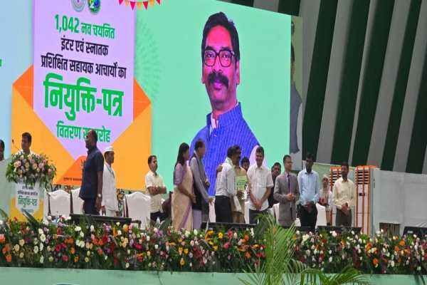 मुख्यमंत्री हेमंत सोरेन