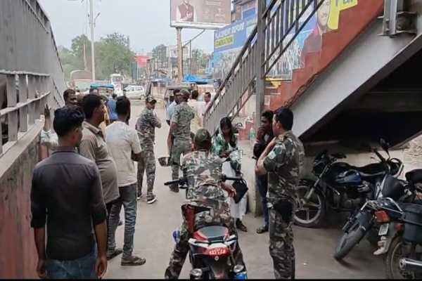 कोडरमा रेलवे स्टेशन