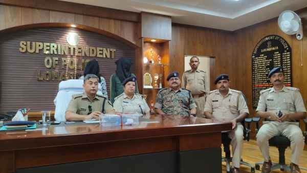 Lohardaga: Heinous murder case solved in 7 hours, body chopped into pieces and thrown in mine and forest.
