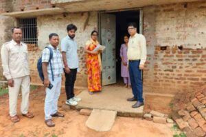 Jamtara: ERO cum SDO inspected the booth under SIR, directed to speed up the counting work.