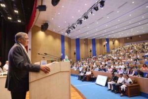 The Election Commission of India organized its first 'All India Media Conference'. The Chief Election Commissioner said, 'Our electoral roll with 95 crore voters is a living document.'