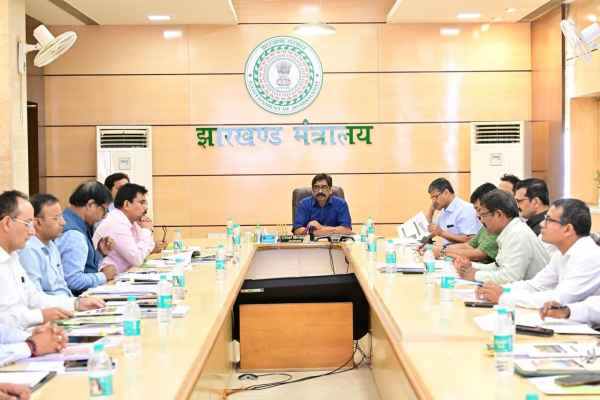 Jharkhand Forest Department's laxity will not be tolerated, strict action will be taken against those who tamper with natural resources: CM