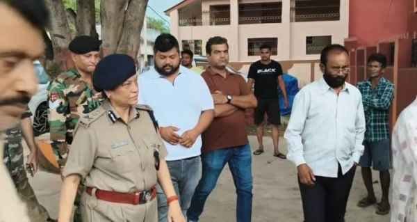 Saraikela: DGP Tadasha Mishra took stock of the law and order situation and gave instructions to make the law and order more effective.