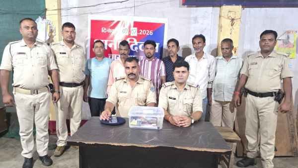 Bokaro: Police raid gambling den in Chas, 6 arrested