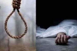 Palamu: Body of youth found hanging from a tree, police investigating whether it was murder or suicide