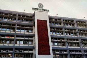 लंबित कोर्ट केसों पर मुख्य सचिव की उच्च स्तरीय बैठक