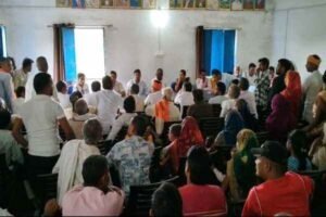 293 लाभुकों के नाम गायब होने पर हंगामा