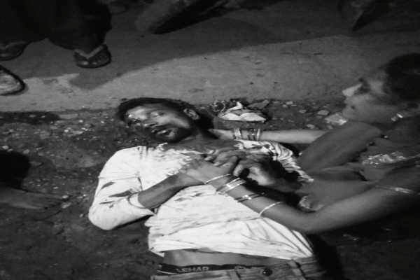 कोयला लोड हाइवा की चपेट में युवक की मौत, मुआवजे और कार्रवाई की मांग पर सड़क जाम