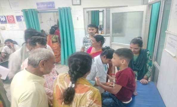 पलामू के गांधी मैदान में आवारा कुत्तों का आतंक