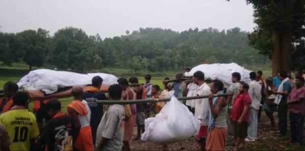 गमगीन माहौल में निकली अंतिम यात्रा