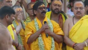 CM और राज्यपाल ने विधिविधान से की पूजा अर्चना