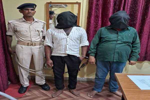 युवक को जिंदा जलाने के प्रयास में दो आरोपी गिरफ्तार
