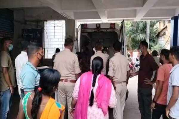 चास स्थित बाल सुधार गृह में फ्लू संक्रमण के बाद जांच के लिए सदर अस्पताल लाए गए बाल बंदी