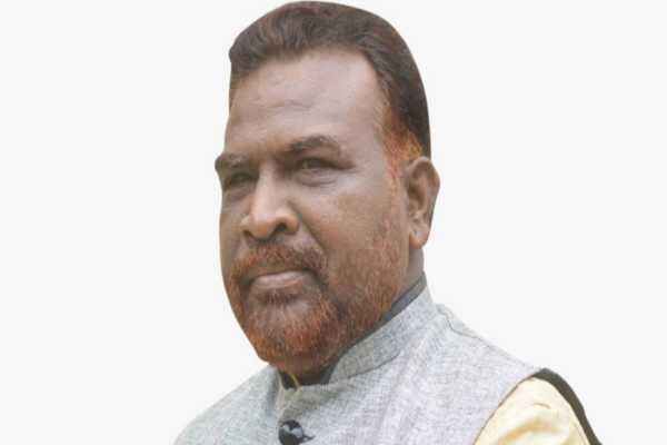 9 अगस्त को राष्ट्रीय अवकाश की मांग