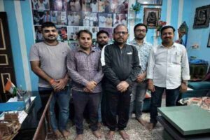 सलैया स्टेशन पर ट्रेनों के ठहराव की मांग