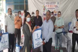 टीबी मरीजों को पोषाहार किट वितरण
