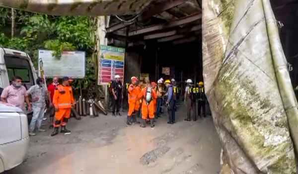 Four Jharkhand labourers who went to Sikkim in search of employment have returned in coffins.