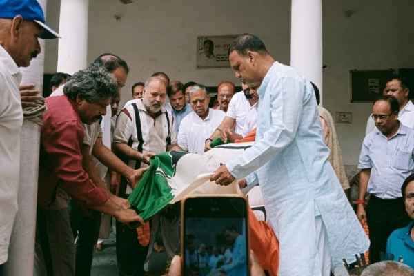Congress leaders paid tribute to former MLA Hariram Babu