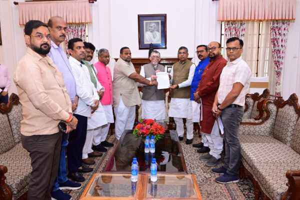 जमशेदपुर हत्याकांड: भाजपा ने राज्यपाल से की CBI जांच की मांग, सौंपा ज्ञापन