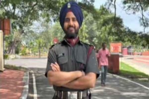 Sagaldeep Singh becomes a 'Lieutenant Doctor' in the Indian Army.