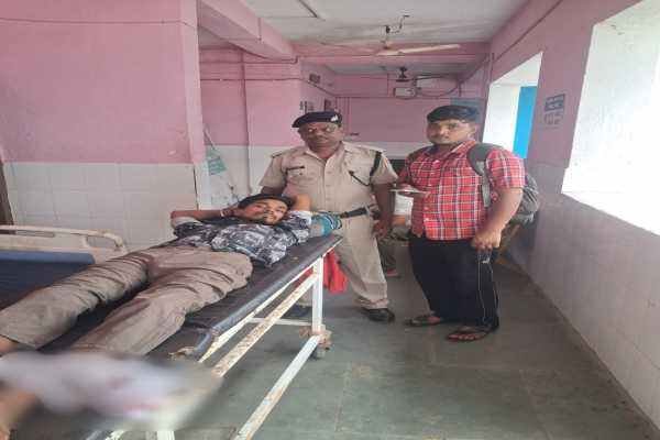 मिशन सेवा" के तहत आरपीएफ ने घायल यात्री को पहुंचाया अस्पताल, हालत सामान्य