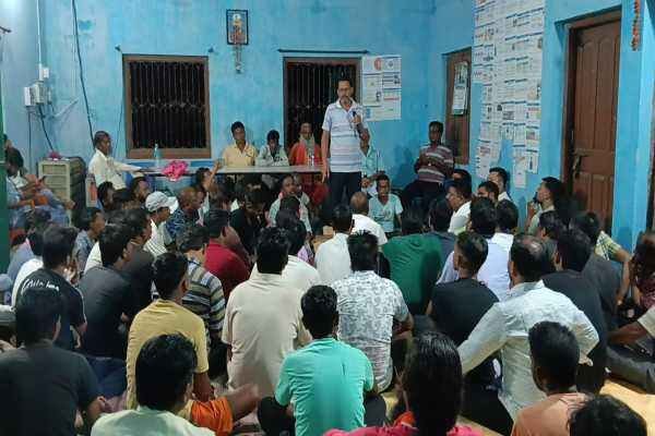 जमीन अधिग्रहण को लेकर देर रात तक चली बैठक