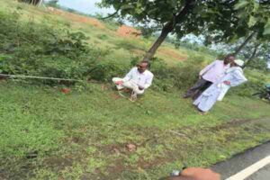 उत्क्रमित मध्य विद्यालय के प्रभारी प्रधानाध्यापक पर अनियमितता का आरोप