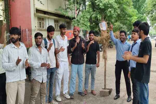 NEET पेपर लीक