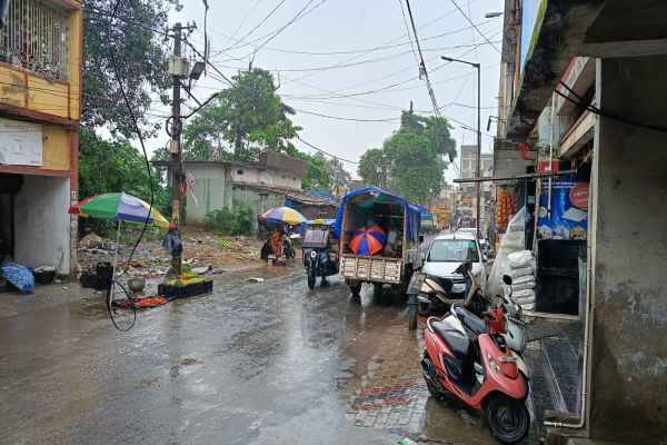 मूसलाधार बारिश