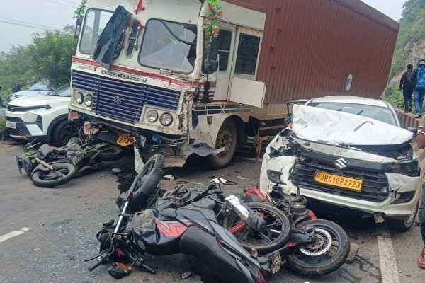 अनियंत्रित ट्रेलर