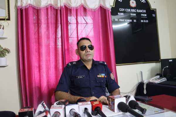 डिप्टी कमांडर विनय कुमार