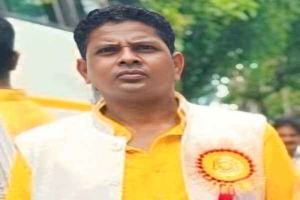 दिनेश महतो