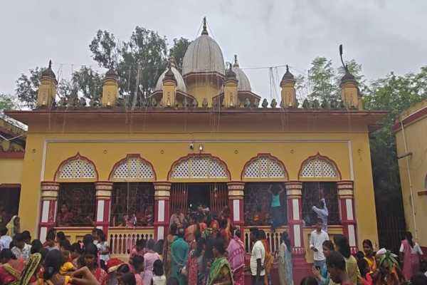 बिपत्तारिणी देवी मां