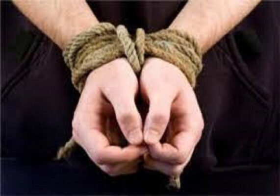 Villagers Hold Land Brokers, Police Team and Journalist Hostage in Kandra Upperbeda, SP Leaves for Spot