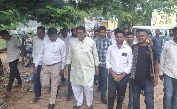 All public grievances will be resolved on a priority basis: Dr. Rameshwar Oraon
