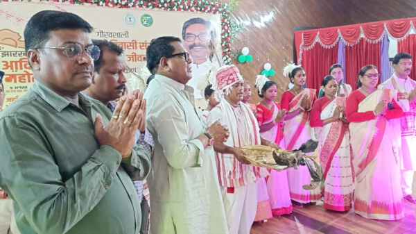 Lohardaga: ADI-FEST held on World Tribal Day, showcasing glimpses of tribal culture, tradition, art, and heritage